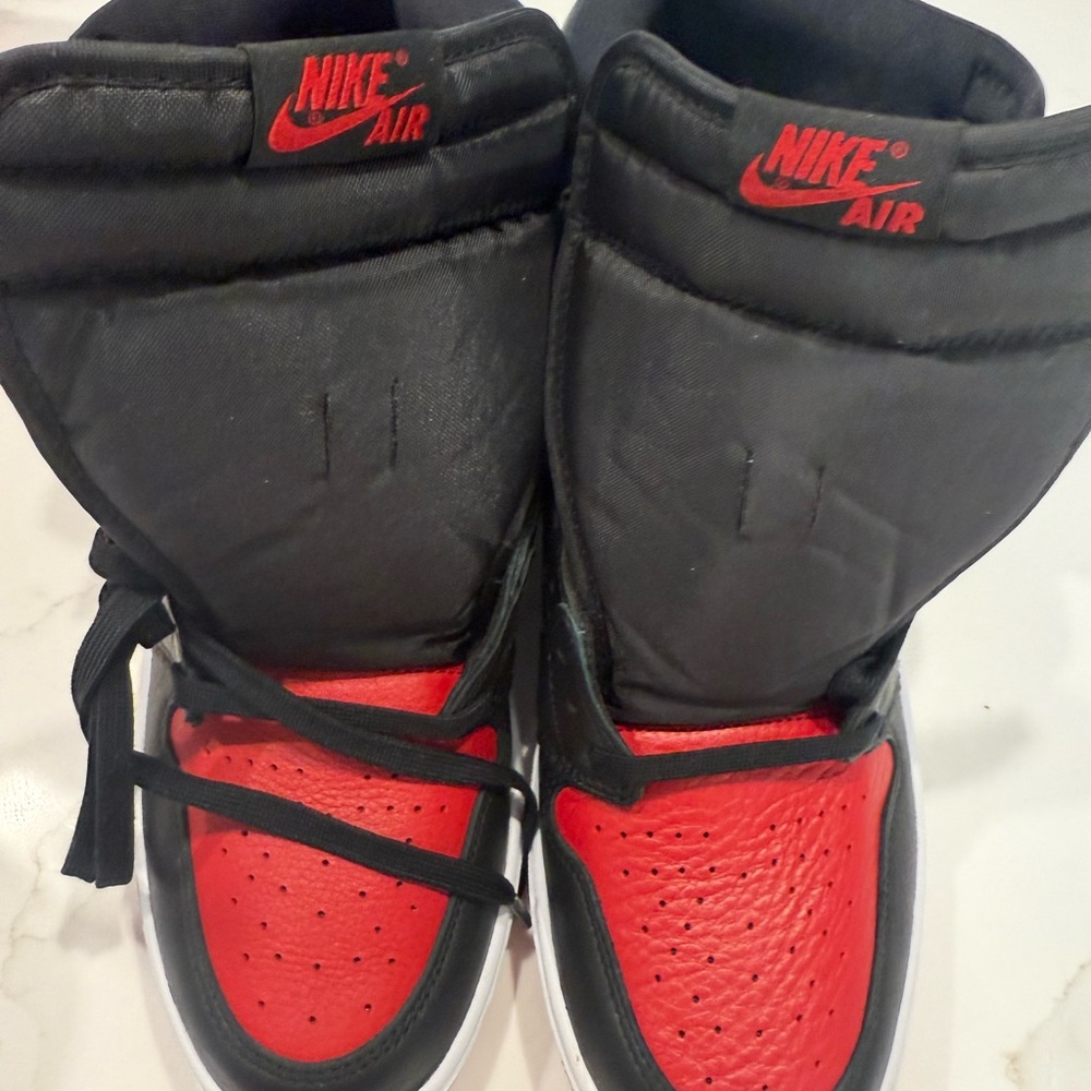 Nike women's  - Red, Black, Blue - Picture 2 of 10